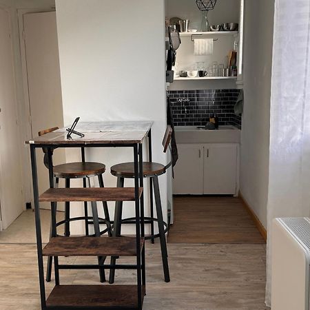 Studio Rennes Les Bains Au Pied Des Thermes Bagian luar foto